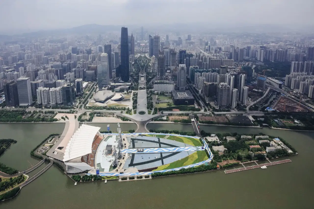 沈阳企业数字化转型：窝聚科技定制化软件研发服务详解封面图