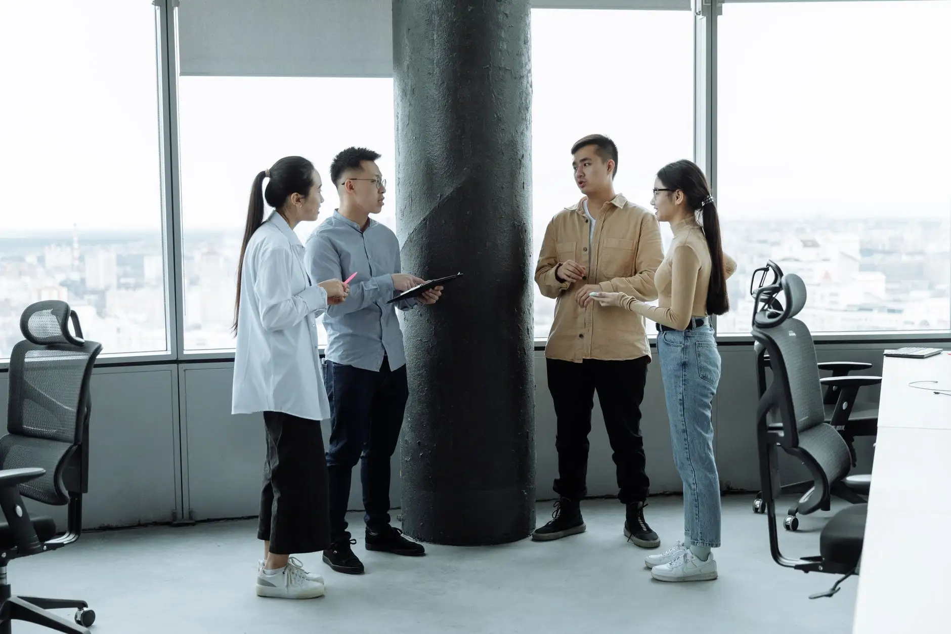 窝聚科技软件开发服务在装备制造行业的应用实践