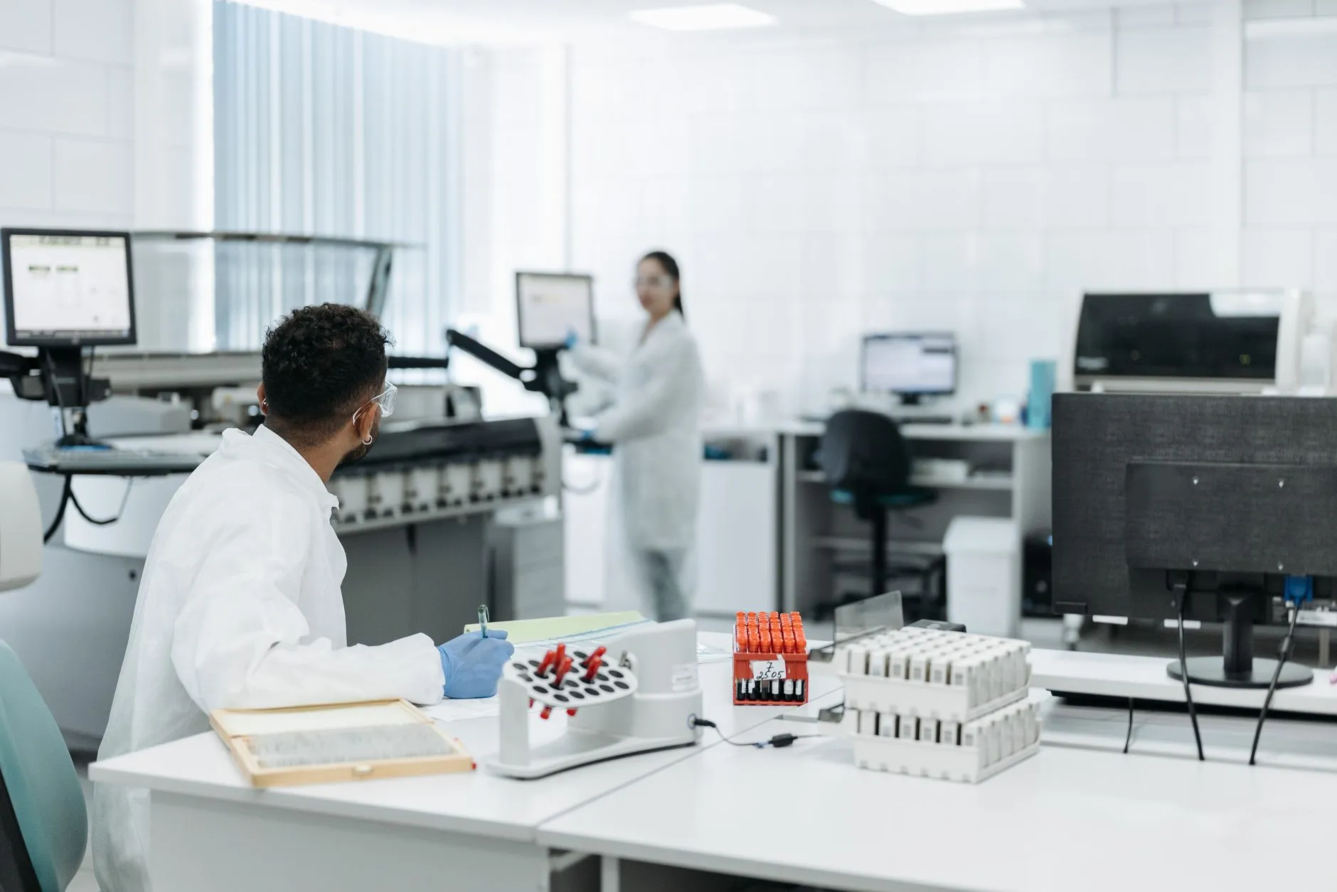 沈阳企业数字化转型:窝聚科技定制化软件开发方案与实施路径